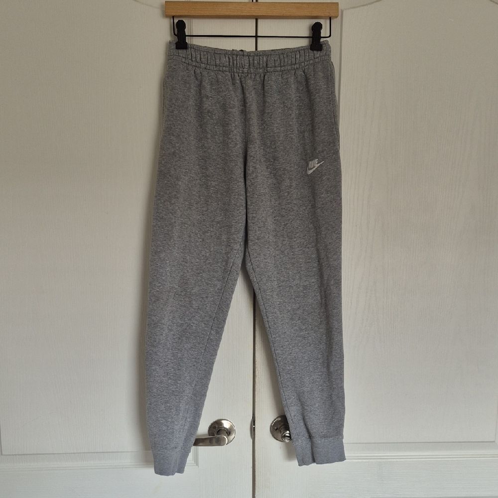 Nike Men's Light Gray Joggers